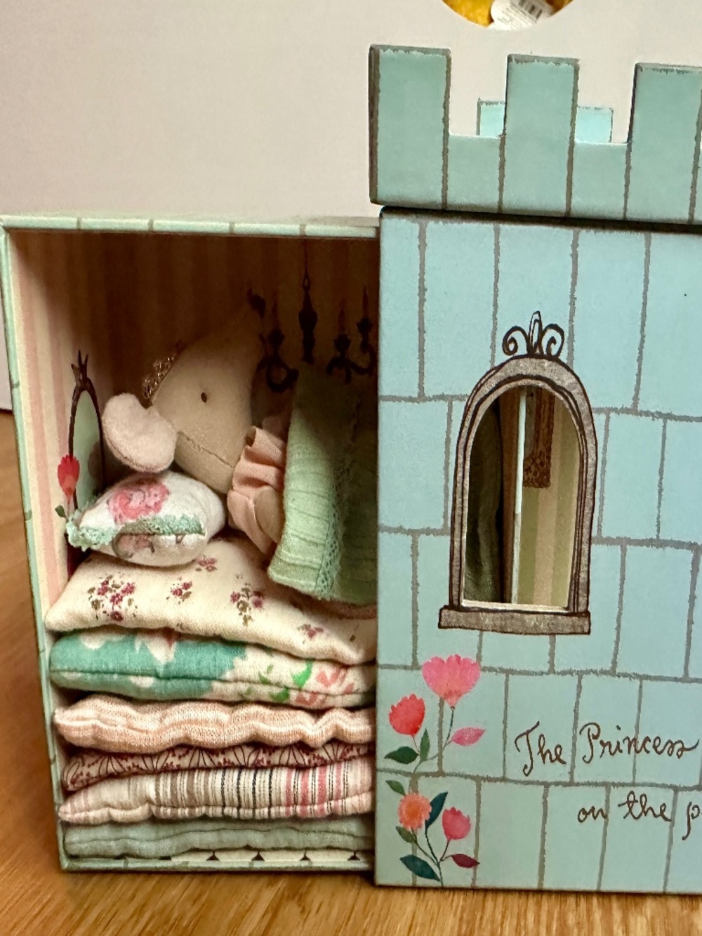 Retired 2016 Maileg Princess Mouse and the Pea Set - Complete